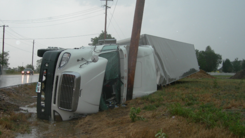How to Prevent Truck Accidents Caused by Driver Error