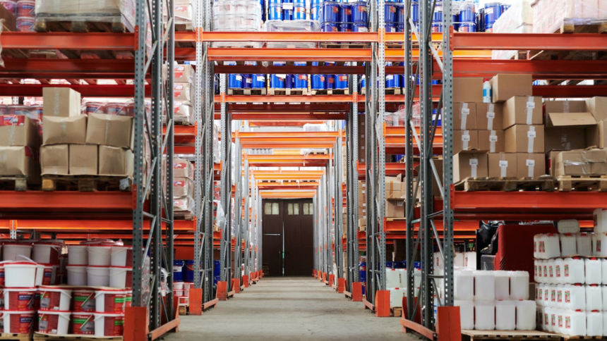 Containers A Handy Storage Option in Warehouses