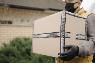 How Are Medical Couriers Different Than Their Peers