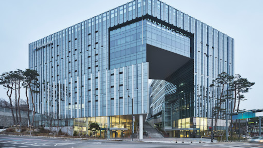Seongnam Office A Gateway to Urban Comfort and Green Living