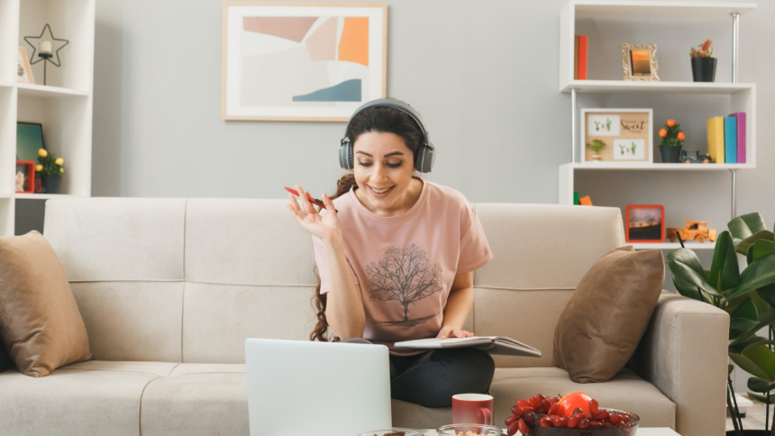 5 Tips to Entertain Yourself on a Budget at Home