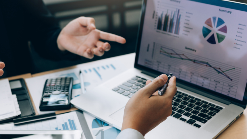 Data Analyst Course vs Data Science Certification What's Right for Your Career Path?
