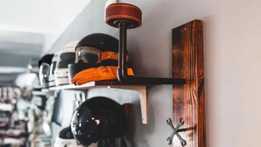 How to Choose the Perfect Helmet Mount for Your Gear Storage