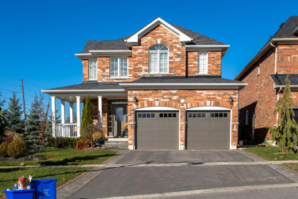 The Benefits of Hiring Experts for Garage Door Repair Quality, Safety, and Peace of Mind
