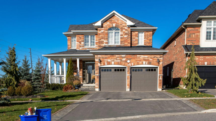 The Benefits of Hiring Experts for Garage Door Repair Quality, Safety, and Peace of Mind