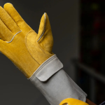 The Importance of Choosing the Right Welding Gloves