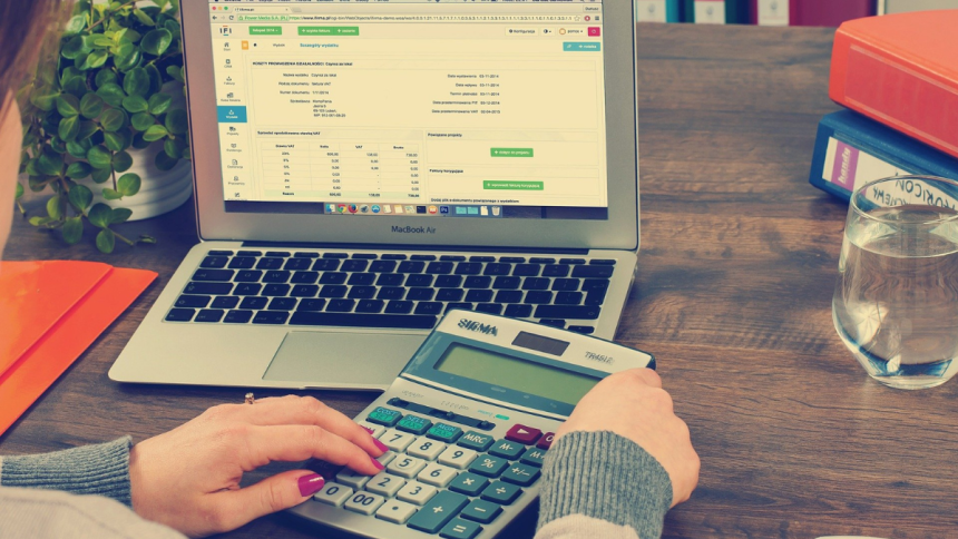 Why Startups Should Invest in Accounting Software Early