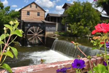 Don’t Wing It in Pigeon Forge The Simple Game Plan for a Good Time