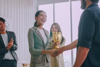 Employee Recognition Ideas for Workplace Challenges