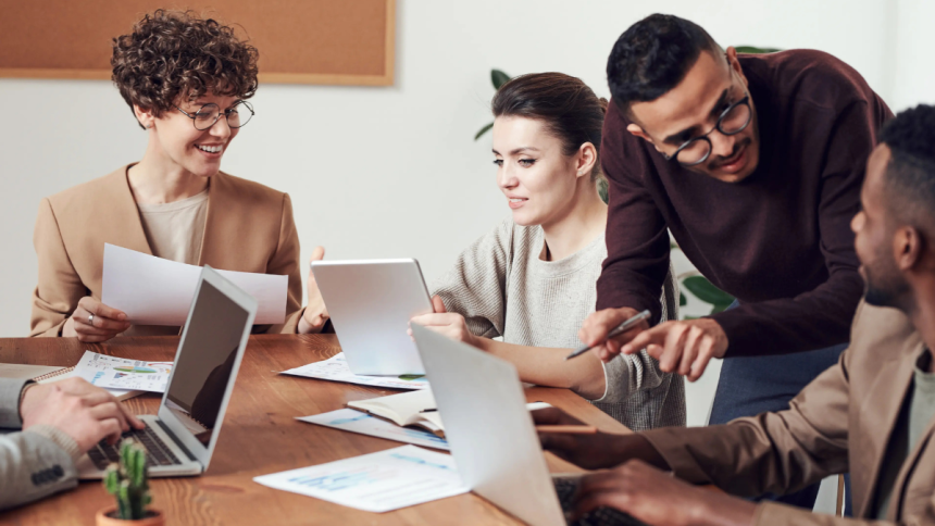 How a Fractional CTO Supports Product Development and Tech Stack Decisions