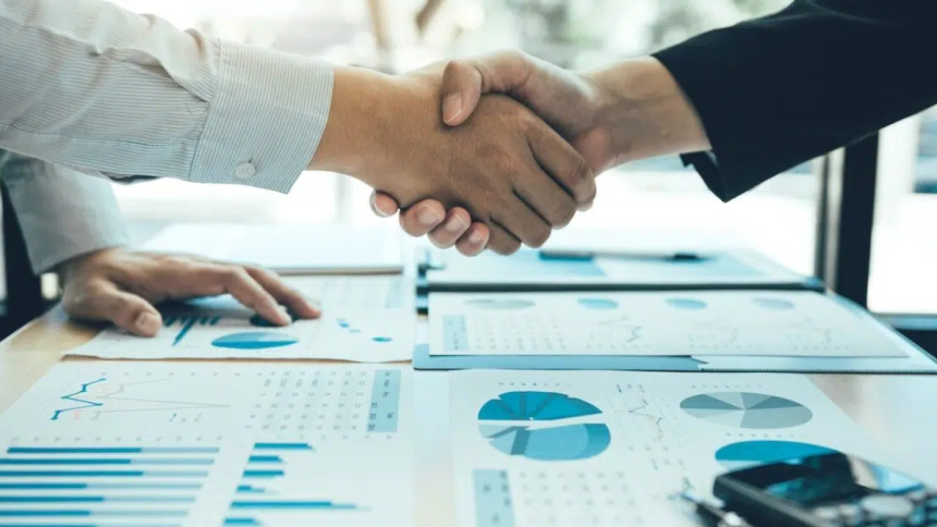 Why Is Working with a Fiduciary Financial Advisor Beneficial for Long-Term Wealth?