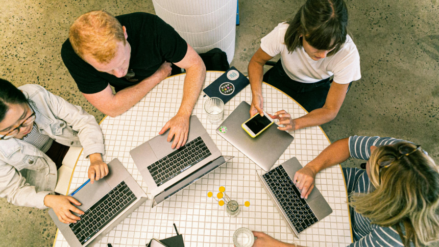 3 Hacks To Reduce Operational Costs for Your Bootstrap Startup