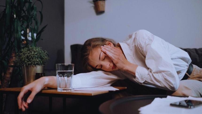 Can't Fall Asleep? Hidden Factors Destroying Your Rest and Proven Solutions