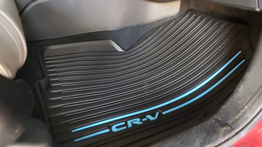 Choosing Wisely How to Select Between Regular Honda CR-V Floor Mats and the Best on the Market