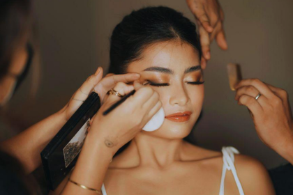 Effortless Beauty Mastering the Art of Natural Makeup Application