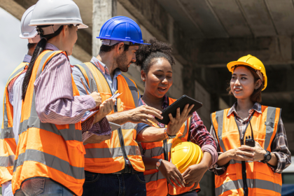 How Safe and Efficient Workwear Supports Maintenance Professionals