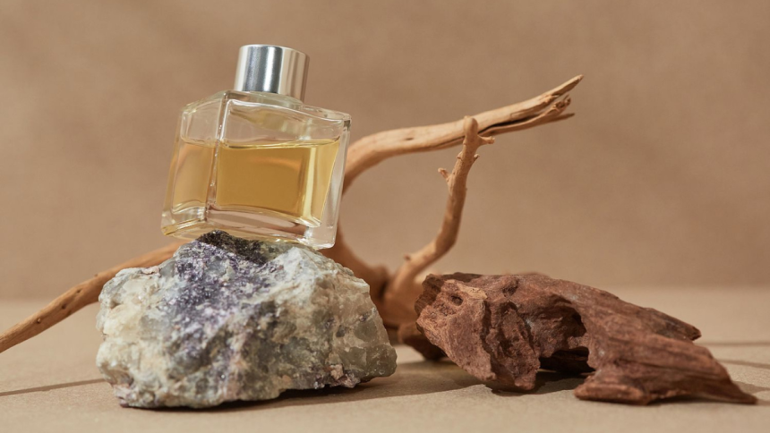 How to Use Essential Oils for Creating Natural Home Fragrance Products