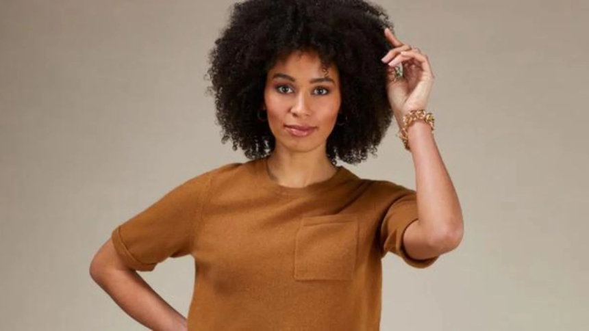 Why Lightweight Cashmere Apparel Is a Summer Essential