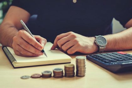 Image 1 of How a Personal Loan EMI Calculator supports better borrowing decisions