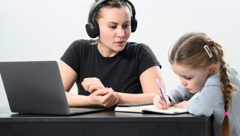 Image 1 of Do Kids Learn Faster With Online Reading Tutors?