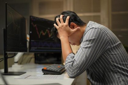 Image 1 of Why Stockbroker Fraud Rarely Starts With a Big Lie